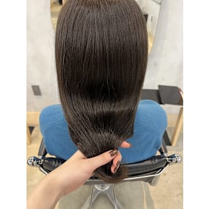 【小川　結女花】水素カラー　カーキベージュ♪