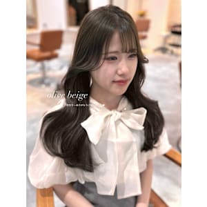 透明感ベージュカラー