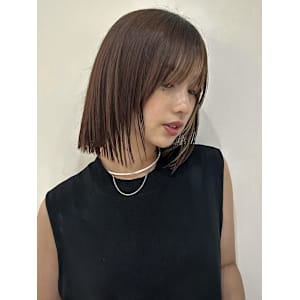 切りっぱなしボブ顔周りレイヤーカット【 大阪 上新庄】