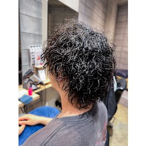 メンズ　ウルフ　ツイストスパイラルパーマ