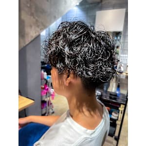 メンズ　スパイラルパーマ