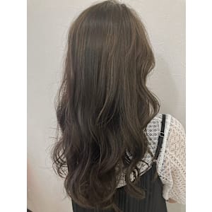 ハイライト × 透明感ネビージュ