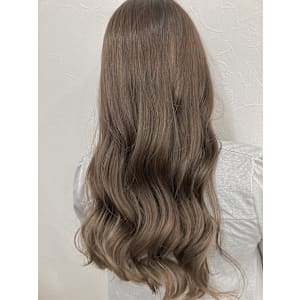 ロング×ペールベージュ