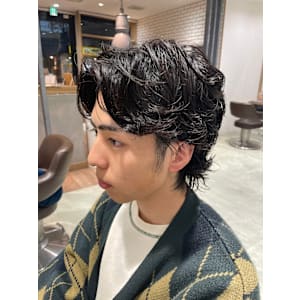 緩めで大人っぽく仕上げたウルフパーマ【三軒茶屋】