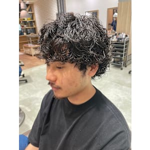 ハードな質感で男らしい印象に【三軒茶屋】