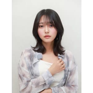 韓国風くびれスタイル×地毛風カラー