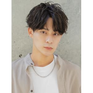 アップバングマッシュ