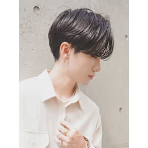 センターパートニュアンスパーマ