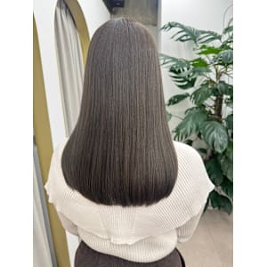  『ROW町田』カーキカラー