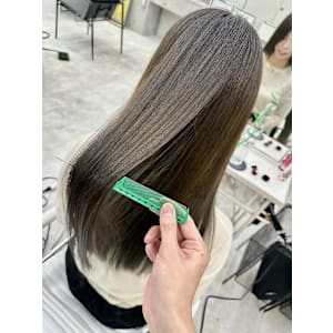 【REN】@ren_kunii オリーブグレージュ×りんご幹