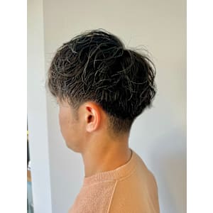 シャドウパーマ