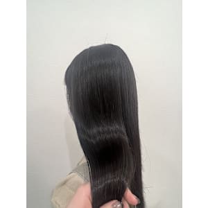 ｜髪質改善トリートメントで艶髪へ｜