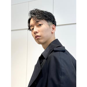 【吉田智哉】ツーブロック、ニュアンスパーマ、ダークアッシュ