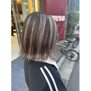 ホワイトハイライトカラー【錦糸町北口】