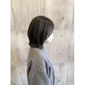 後頭部ふんわりミディアム《ARCH CHIAKI》