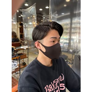 メンズ/縮毛矯正/髪質改善/パーマ/カット/センターパート