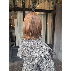 髪質改善/縮毛矯正/酸性ストレート/外ハネミディ/ベージュ