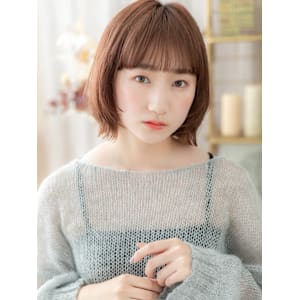 韓国風ベージュピンク外ハネ透け感ミニボブ　アプリコットオレン