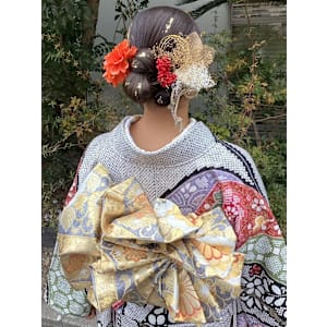 成人式ヘアセット　タイトアレンジ　お団子　金箔　着物