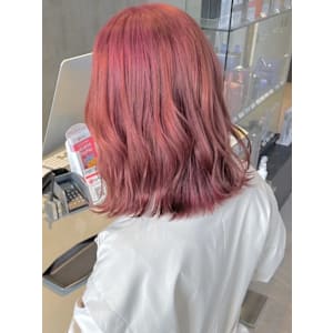 ピンクベージュ　ハイトーンカラー　くすみカラー　ミディアム