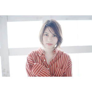 大人ショートボブ/ニュアンス/斜めバング