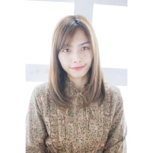 ナチュラルストレート/ハニーベージュ/斜めバング