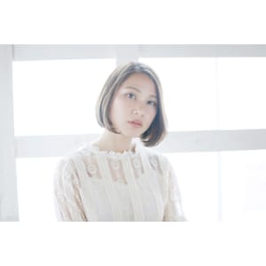 ワンレングスボブ/アッシュベージュ/大人ボブ