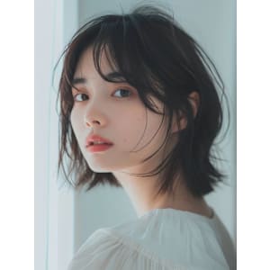 ツヤ色ダークカラーでコナレ感★艶髪無造作ウルフボブ