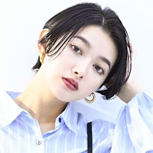 [Inity]フェザーショート×ブルーカラー