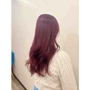 チェリーレッド