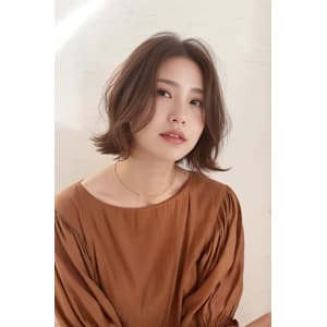 外ハネくびれボブ