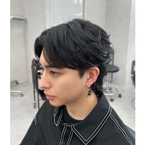 ニュアンスフェザーパーマセンターパート - メンズサロンPORT浦和 ツイストスパイラル/波巻き/ブリーチ【メンズサロン ポート ウラワ】掲載中