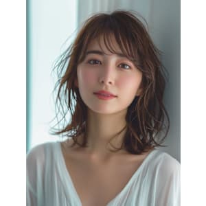 エレガントな印象で美人度アップ★ボリュームアップパーマ