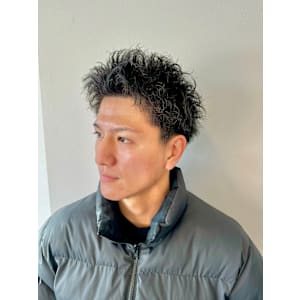 ツイストスパイラルスパイキーショート