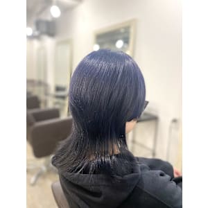 ネイビーブルー