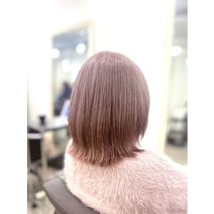 ピンクベージュカラー