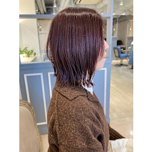 艶感ピンクバイオレットカラースタイリング簡単くびれ外ハネボブ