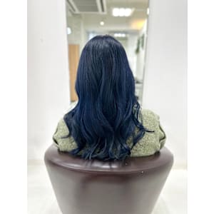 ネイビーブルー