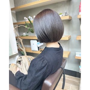 切りっぱなしボブ