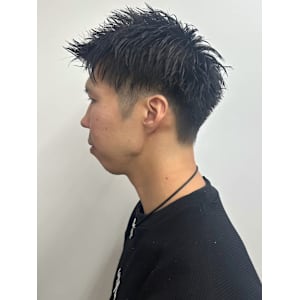 刈り上げショート　束感　スパイキーショート　ビジネス