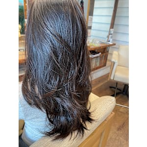 ワンカールで可愛くザクザクレイヤーカット