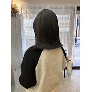 【Look at】きりっぱなしボブ顔まわり