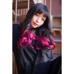 暗髪×ピンクヴァイオレット