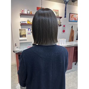 【Look at】カーキベージュミニボブアッシュ