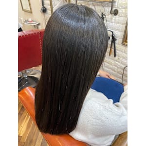 髪質改善縮毛矯正　サラツヤ　ストレートヘア　黒髪