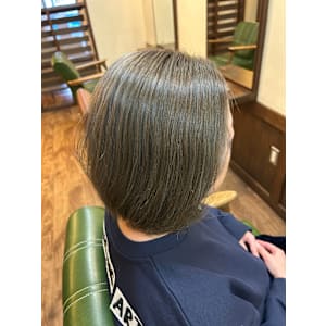 オリーブベージュ　ハイライト