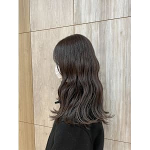 韓国風透明感グレージュ