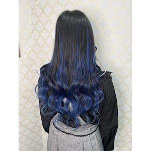 推しカラー投入⭐