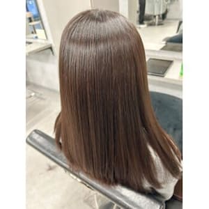 ずっと触りたくなる質感！酸性ストレート！