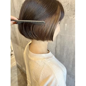 ボブ／インナーカラー